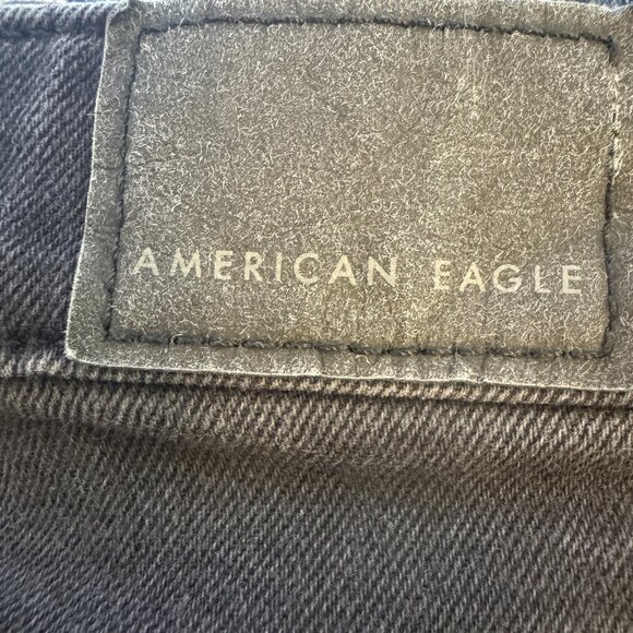 American Eagle Black Distressed Ripped Strigid Mom Jeans Size 14R - Picture 11 of 11